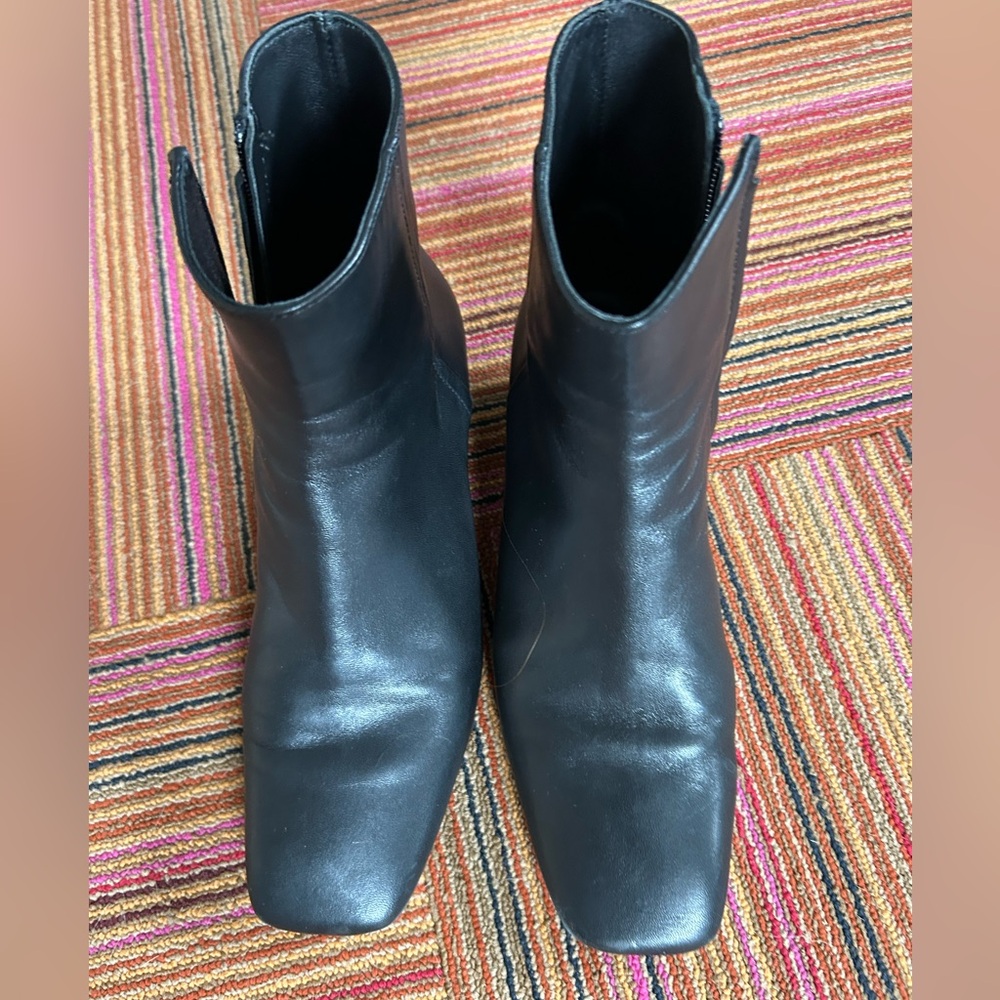 Vince Rockville Square Toe Ankle Boots – Black Leather – Size 7.5